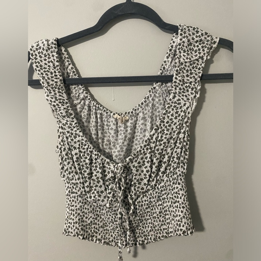 LA HEARTS Floral Olive and White Women's Crop Top